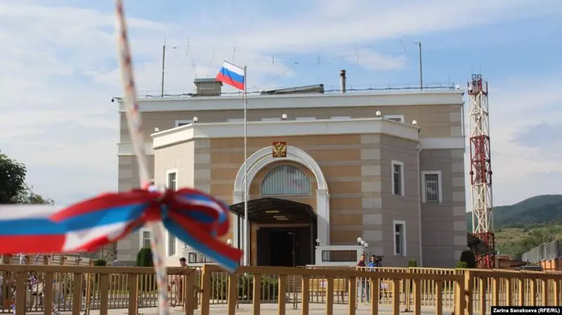 “Мне без разницы, как живется в России” – почему Абхазия поддержала и 