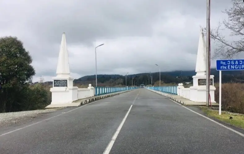 «Население Абхазии за налаживание торговых отношений с Грузией без пол