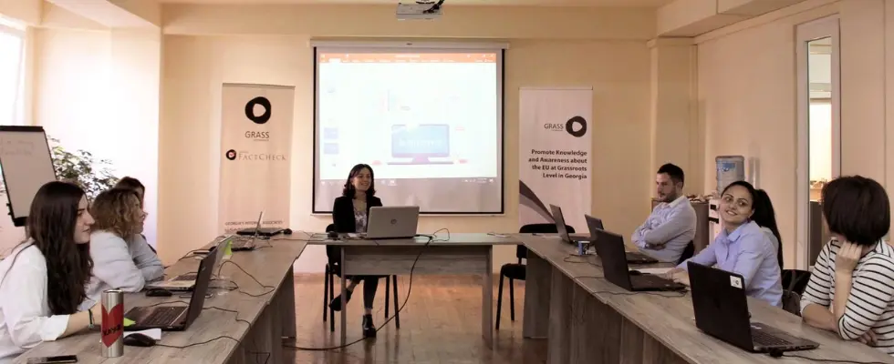 ტრენინგ კურსი - „სოციალური მედიის ინსტრუმენტები და ინფორმაციის ვიზუალი