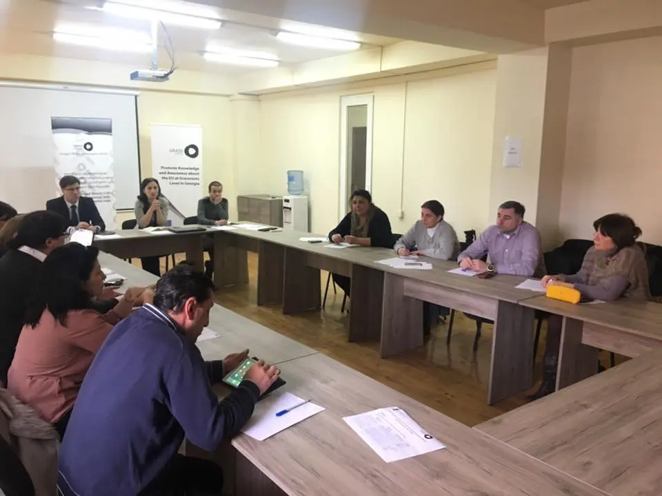 დისკუსია ეთნიკური უმცირესობებისთვის განათლების ხელმისაწვდომობასთან დაკ