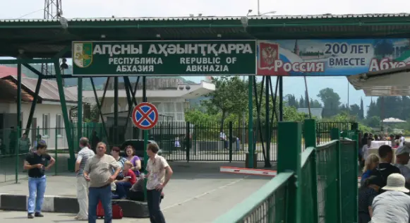 Бей своих, чтобы чужие боялись...